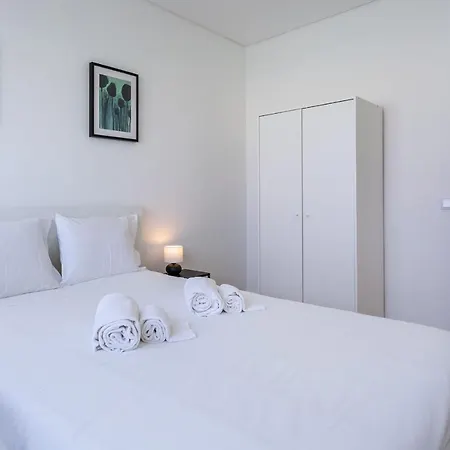 Bright & Comfy In By Lovelystay Appartamento Portimão